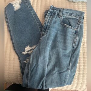 American Eagle Women’s “Mom” Jean